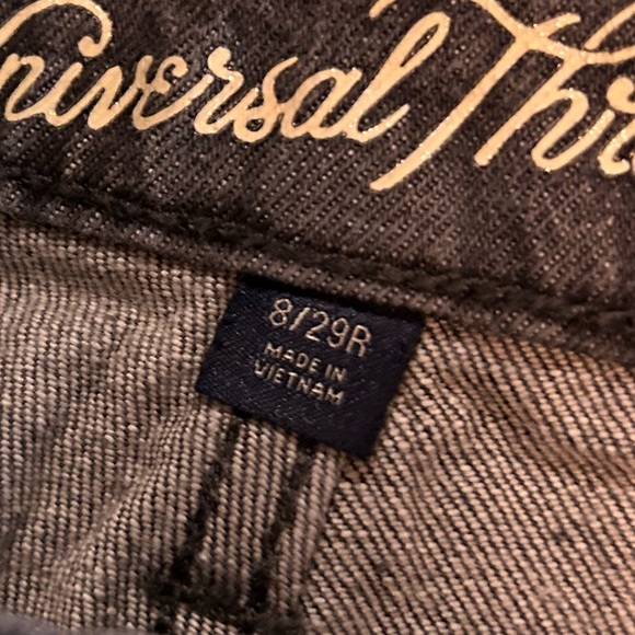 Universal thread button fly jeans - Picture 3 of 5